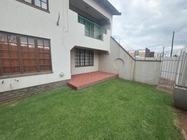 Apartment for sale in Mohlakeng, Gauteng