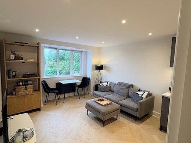 Apartment for rent in Mapesbury, Greater London