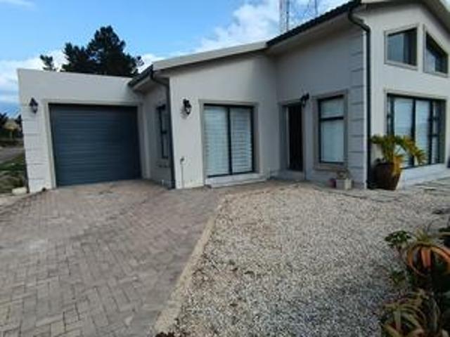 House for sale in Groot Brak Rivier, Western Cape