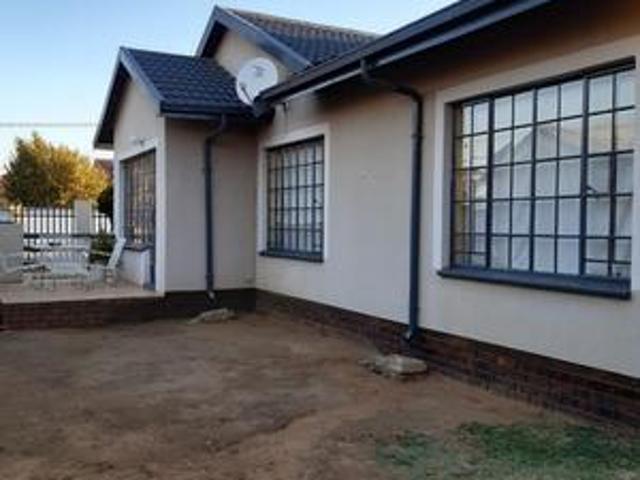House for sale in Vosloorus, Gauteng