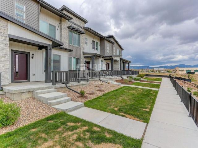 Townhouse for rent in Arvada, Colorado