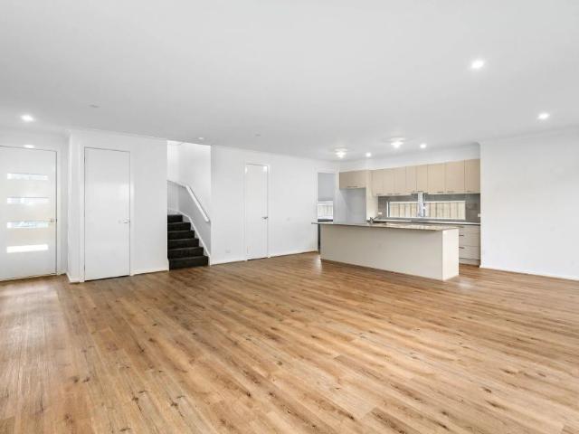 Townhouse for rent in Camerons Creek, Victoria