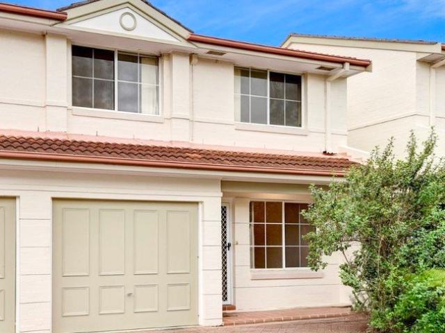 Townhouse for rent in Sydney, New South Wales