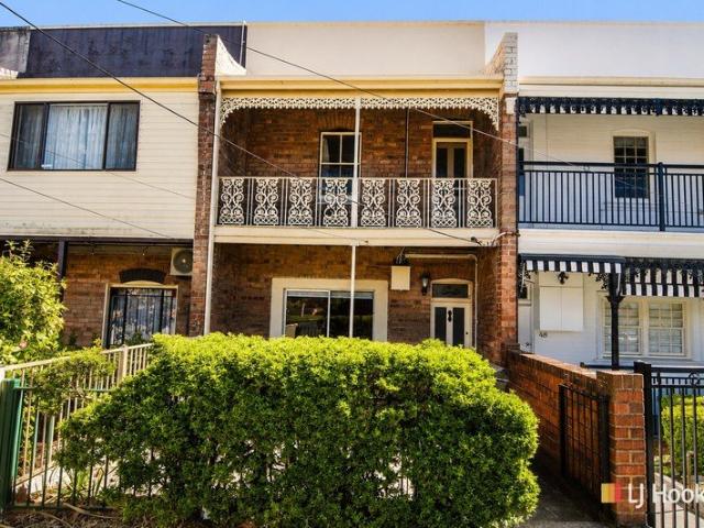 Townhouse for sale in Lithgow, New South Wales