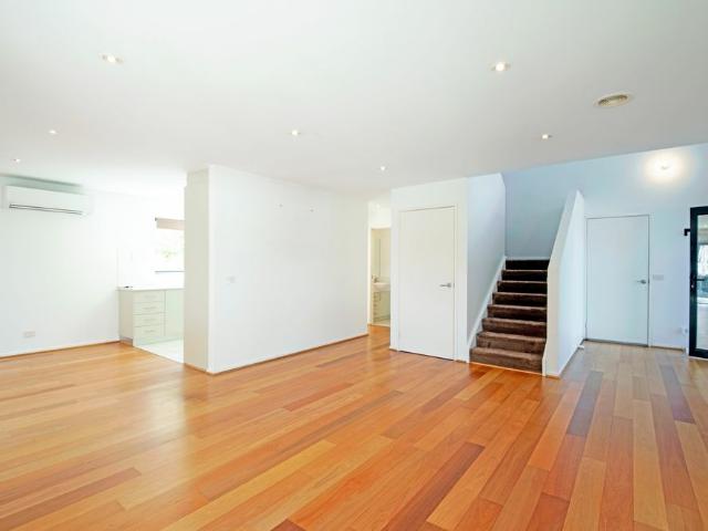 Townhouse for rent in Amaroo, Canberra