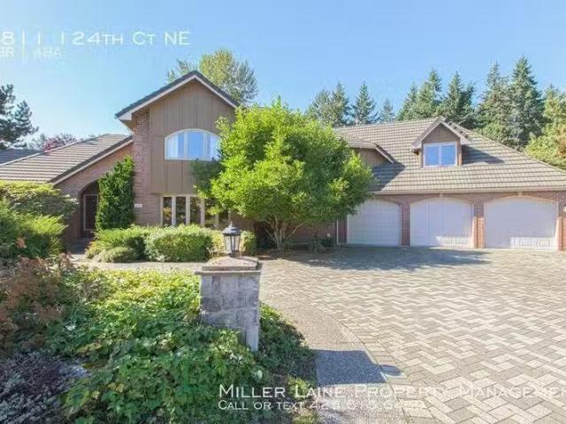 House for rent in Kirkland