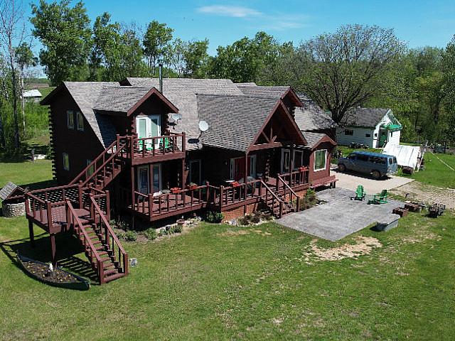 House for sale in Saskatoon, Saskatchewan