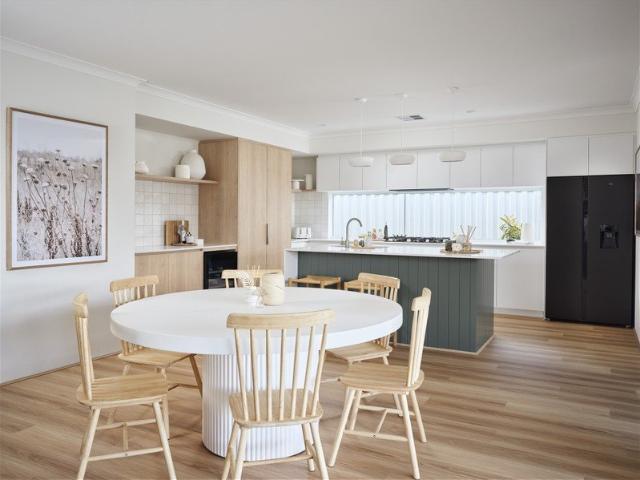 Cottage for sale in Parklands, Western Australia