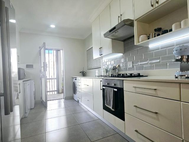 Apartment for rent in Bayview, Garden Route District Municipality