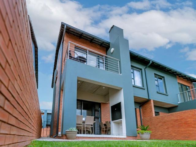 House for rent in Waterkloof, Gauteng