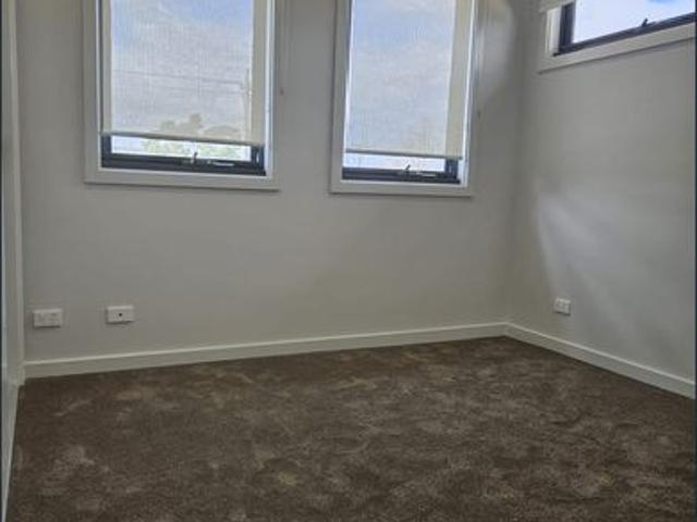 Townhouse for rent in Camerons Creek, Victoria