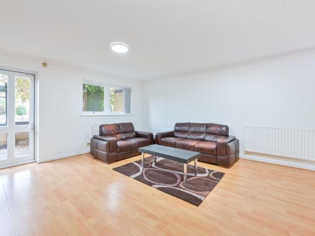 House for rent in Isle Of Dogs, Greater London