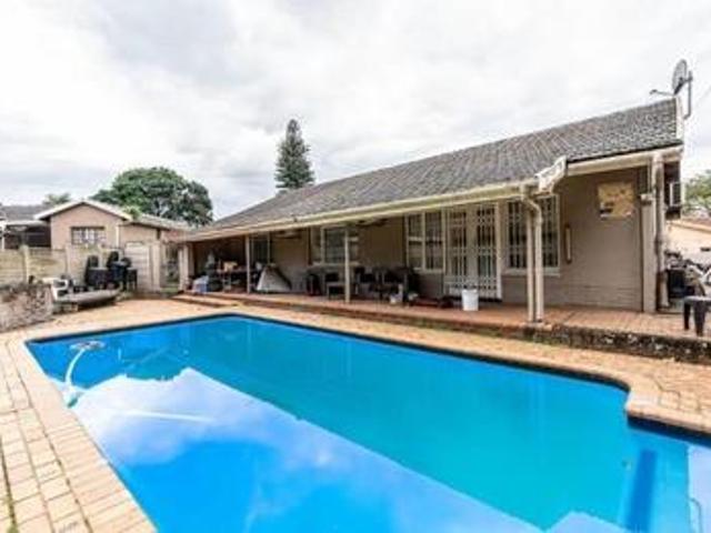House for sale in Amanzimtoti, Kwazulu-natal