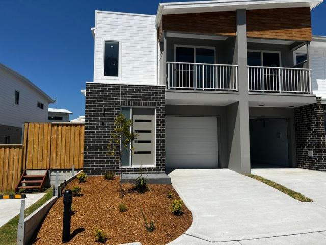 Townhouse for rent in Ambergate, New South Wales