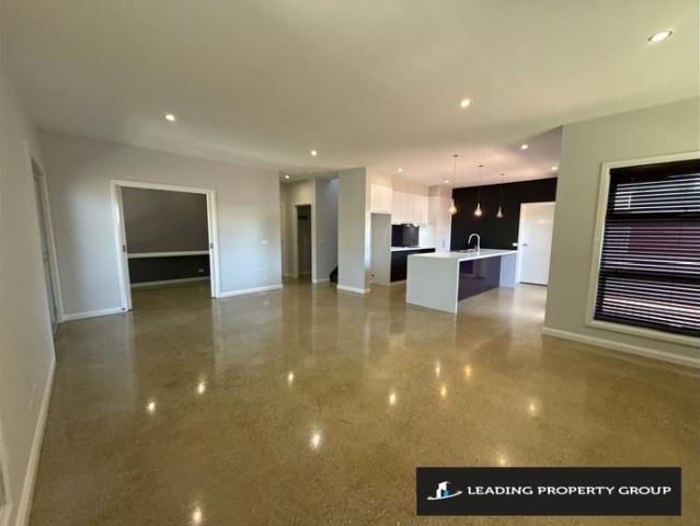 Townhouse for rent in South Albury, Albury