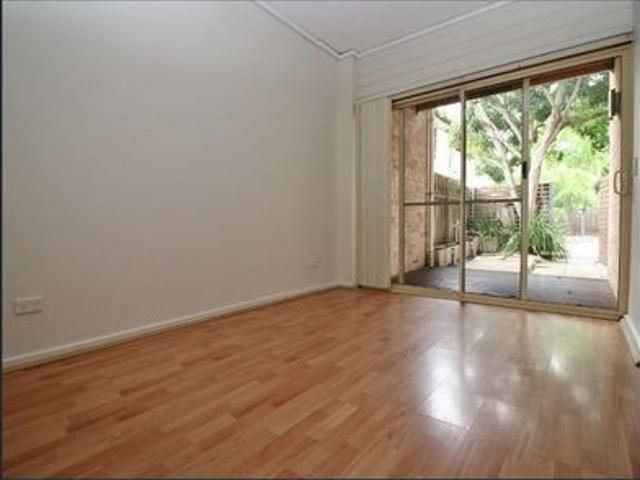 Townhouse for rent in Horseshoe Creek, South Australia