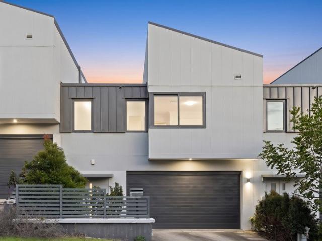Townhouse for rent in Sydney, New South Wales