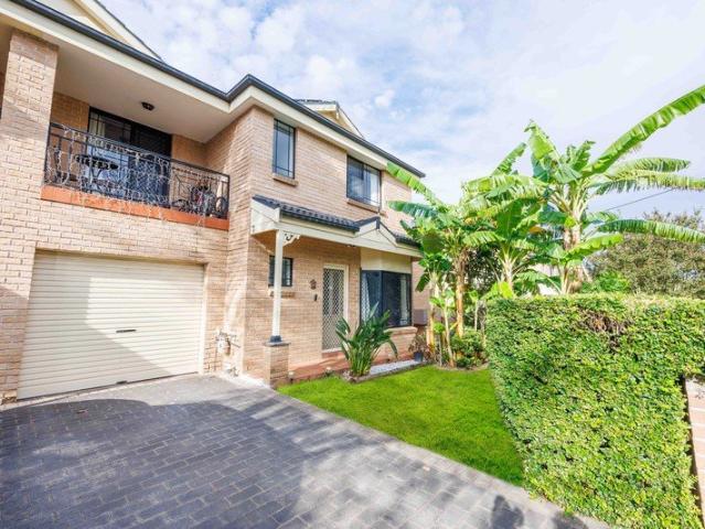 Townhouse for sale in Sydney, New South Wales