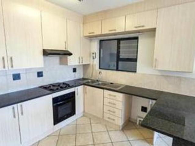 Townhouse for rent in Waterkloof, Gauteng