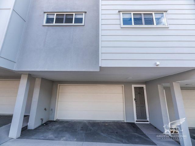 Townhouse for rent in Toombul, Queensland