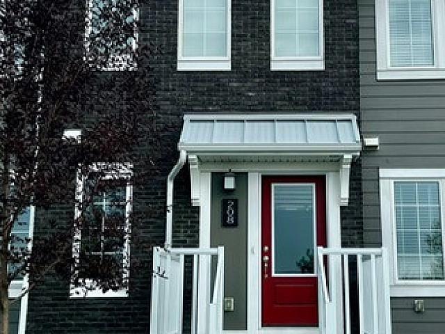 Townhouse for rent in Northwest, Alberta