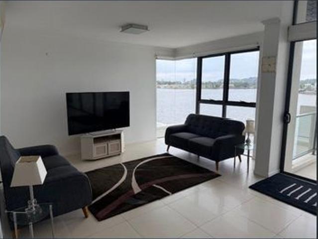 Apartment for rent in Varsity Lakes, Gold Coast City