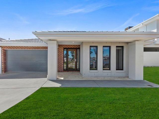 House for rent in Canopy At Amstel, Melbourne