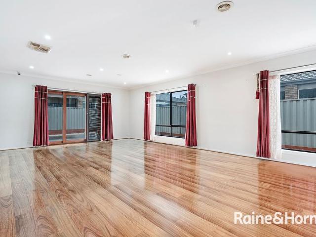 House for rent in Cranbourne East, Melbourne