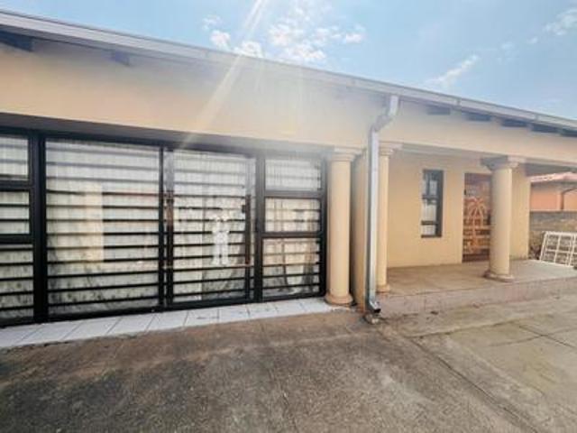 House for sale in Vosloorus, Gauteng