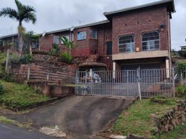 House for sale in Chatsworth, Kwazulu-natal
