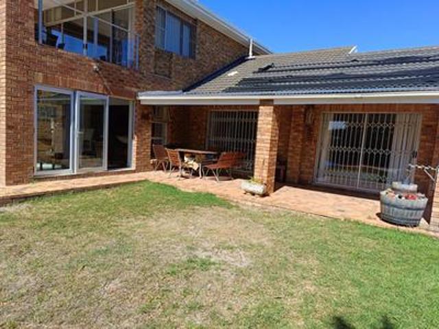 House for sale in Baardskeerdersbos, Western Cape