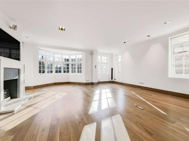 House for rent in St. John's Wood, Greater London