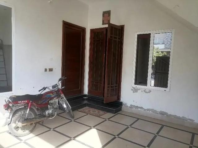 House for sale in Faisalabad, Islamabad Capital Territory