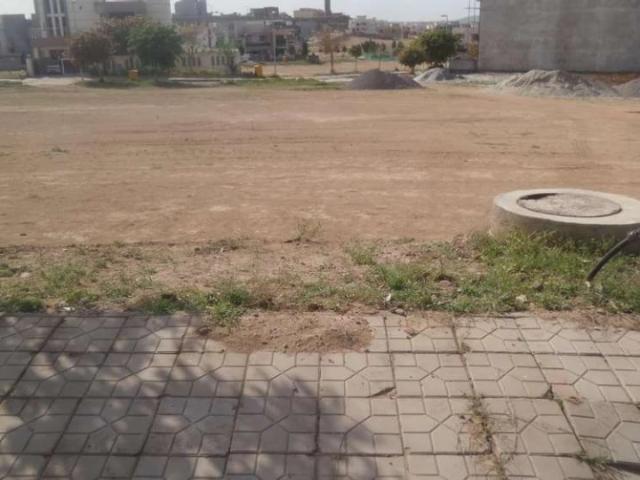 Land for sale in Islamabad