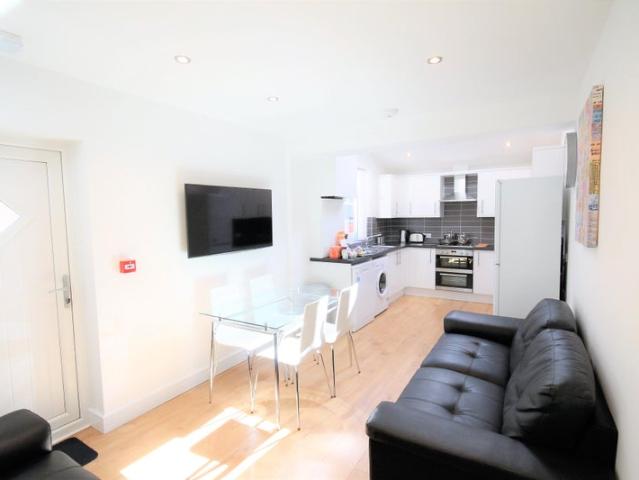 House for rent in Georgia, Greater Manchester