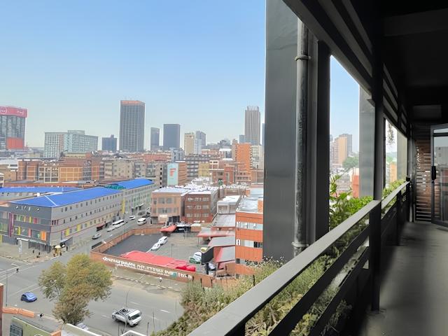 Apartment for rent in Doornfontein, Johannesburg