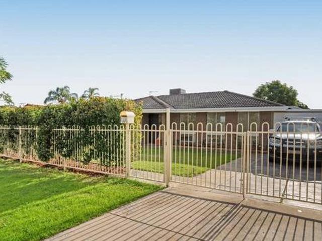 House for rent in Cockburn, Western Australia