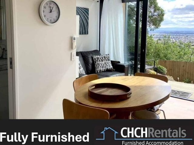 Townhouse for rent in Chaslands, Canterbury