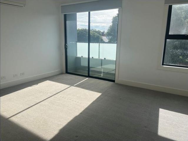 Townhouse for rent in Camerons Creek, Victoria