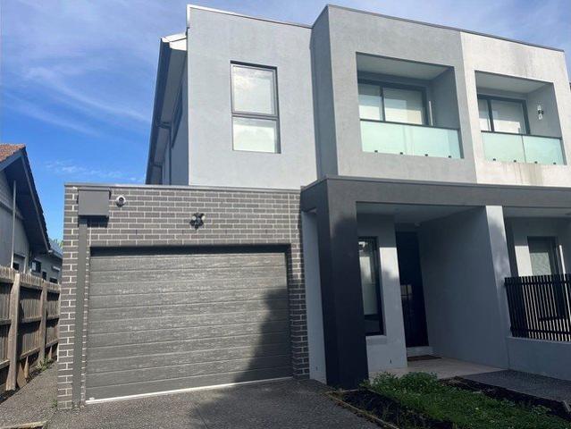 Townhouse for rent in Camerons Creek, Victoria