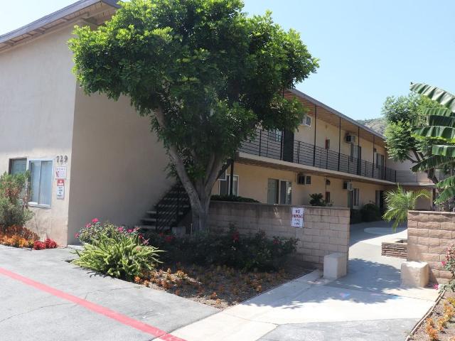Apartment for rent in Monrovia, California