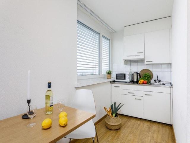 Apartment mieten in Einigen, Zürich