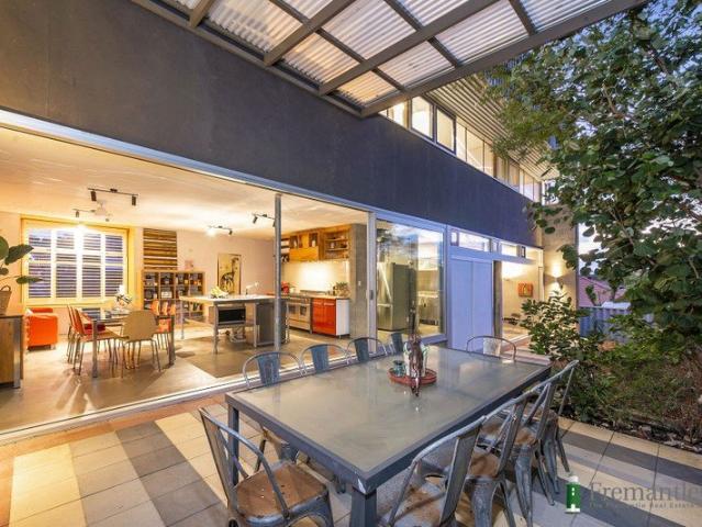 House for sale in Hamilton Hill, Western Australia