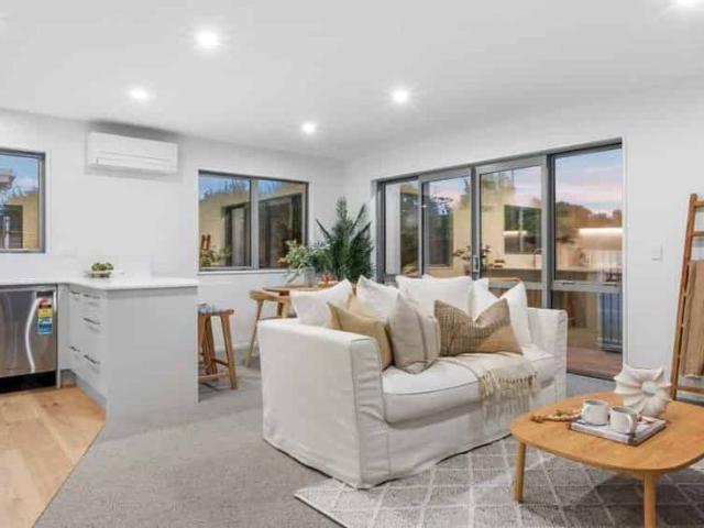 House for rent in Chaslands, Canterbury