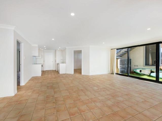 Apartment for rent in Blue Bay, New South Wales