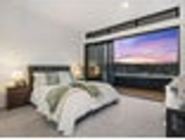 Apartment for sale in Whangaparaoa