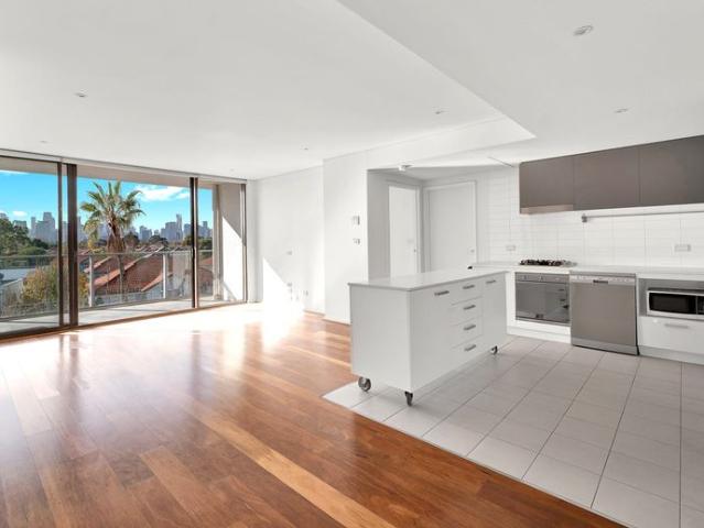 Apartment for rent in Beacon Cove, Melbourne