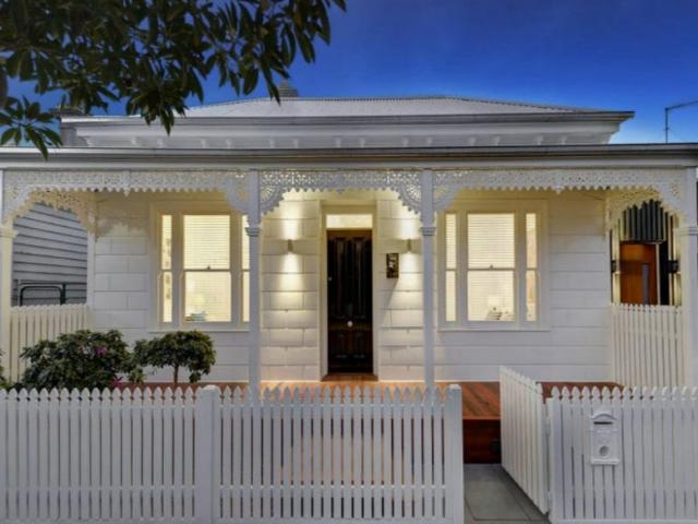 House for rent in Beacon Cove, Melbourne