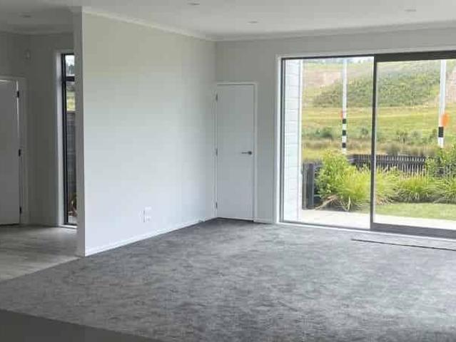 House for rent in Whangaparaoa, Oroua County