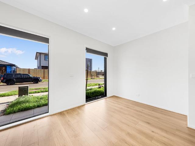 Townhouse for rent in Camerons Creek, Victoria